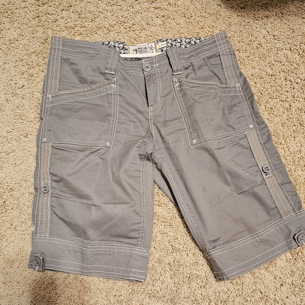 Aventura Light Grey Shorts